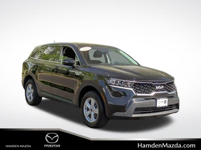 2023 Kia Sorento LX's photo