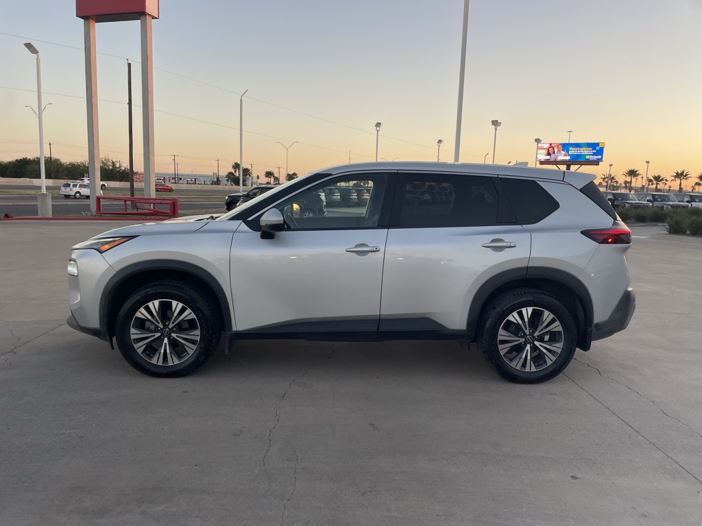 2023 Nissan Rogue SV photo 3