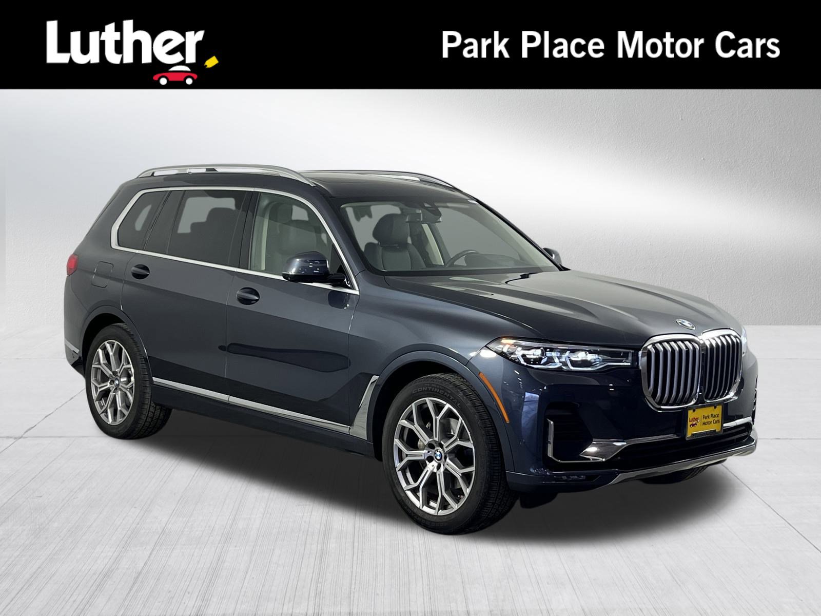 2022 BMW X7 40i's photo