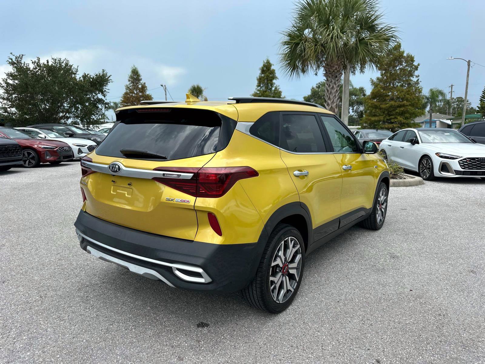2021 Kia Seltos SX photo 4