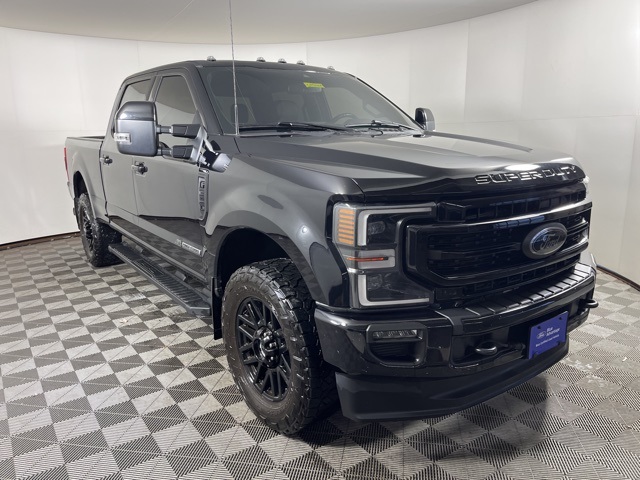 2022 Ford F-350 Super Duty Lariat's photo