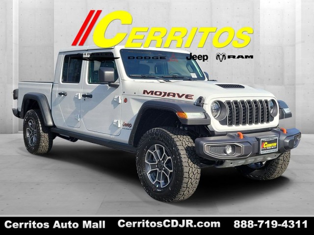 2026 Jeep Gladiator Mojave's photo