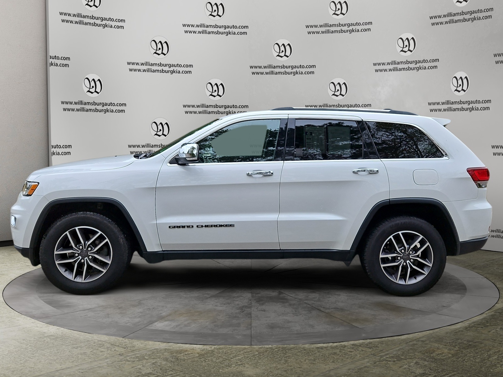2020 Jeep Grand Cherokee Limited photo 2