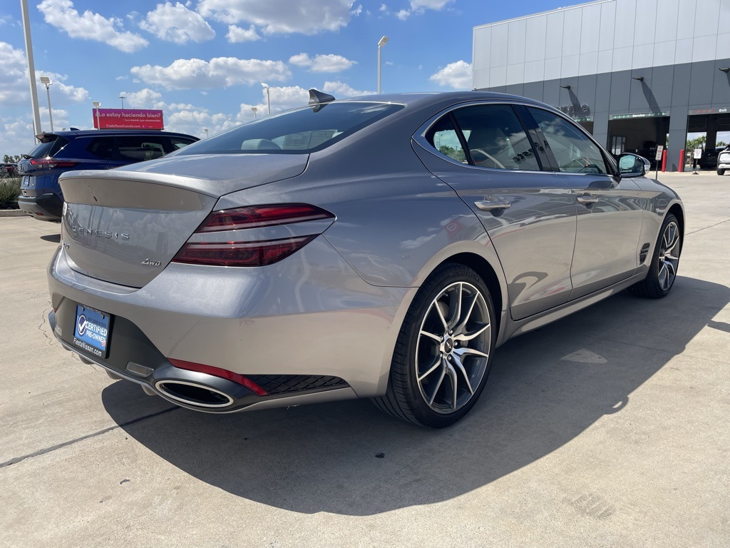 2024 Genesis G70 2.5T photo 3