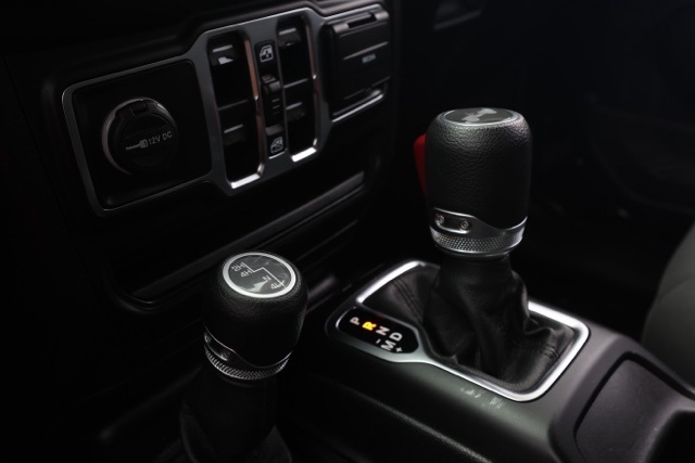 2021 Jeep Wrangler Unlimited Islander photo 29