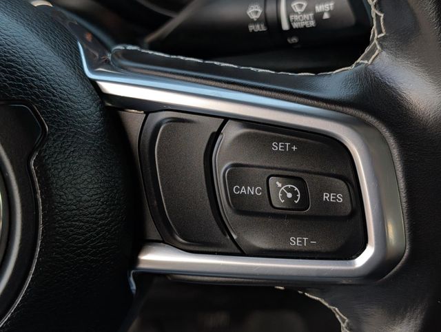 2021 Jeep Gladiator Overland photo 14