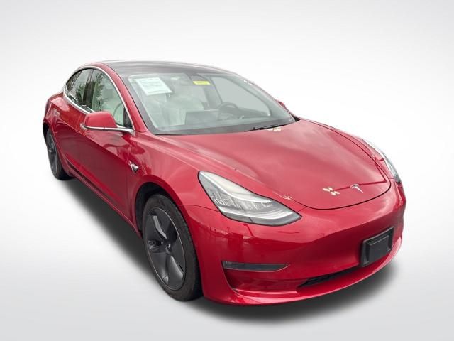2019 Tesla Model 3 Long Range's photo