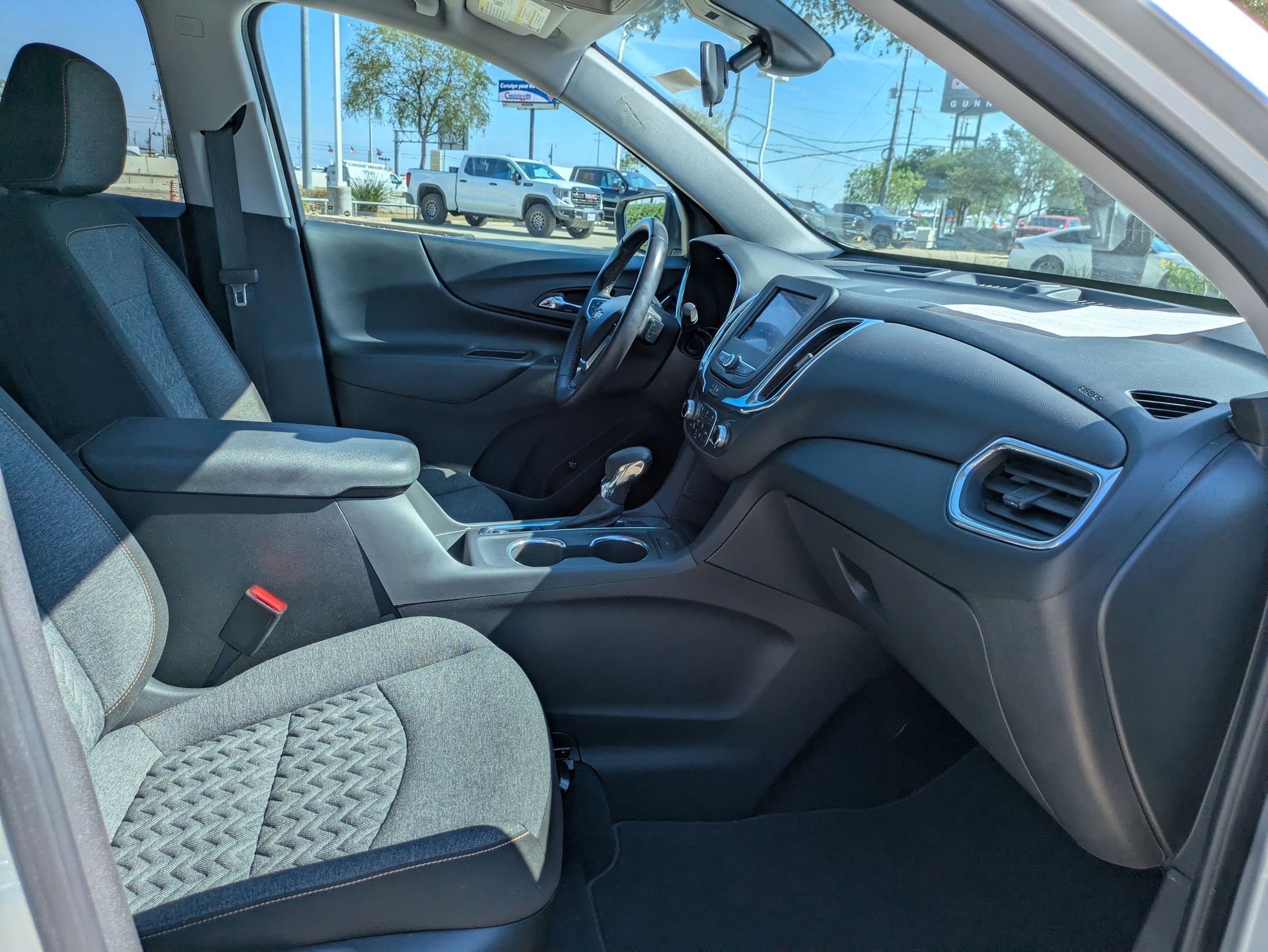 2022 Chevrolet Equinox LT photo 26
