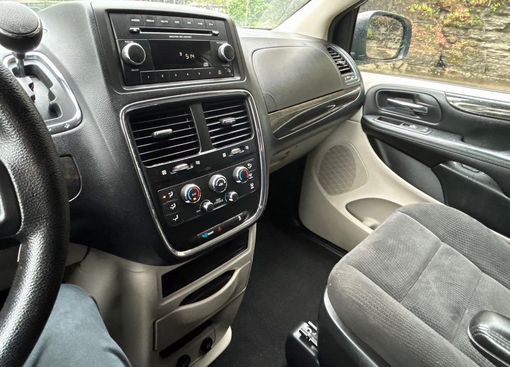 2017 Dodge Grand Caravan SE photo 15
