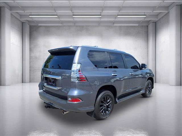 2023 Lexus GX 460 Premium photo 3