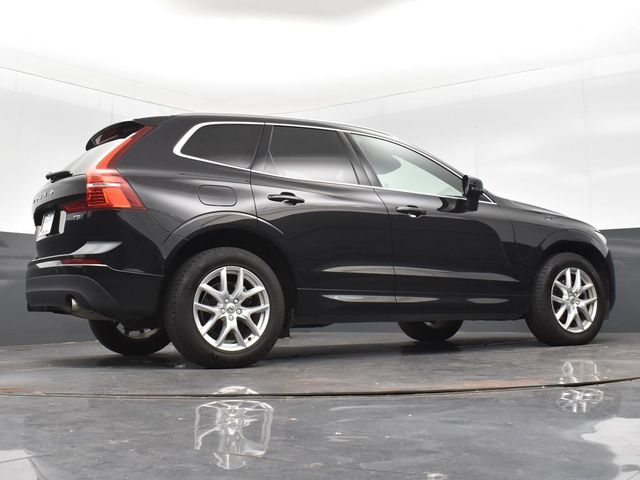 2021 Volvo XC60 T5 Momentum photo 19