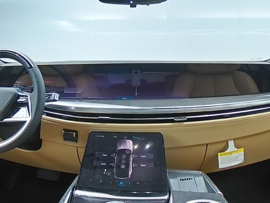 2025 Cadillac Escalade IQ Sport photo 10