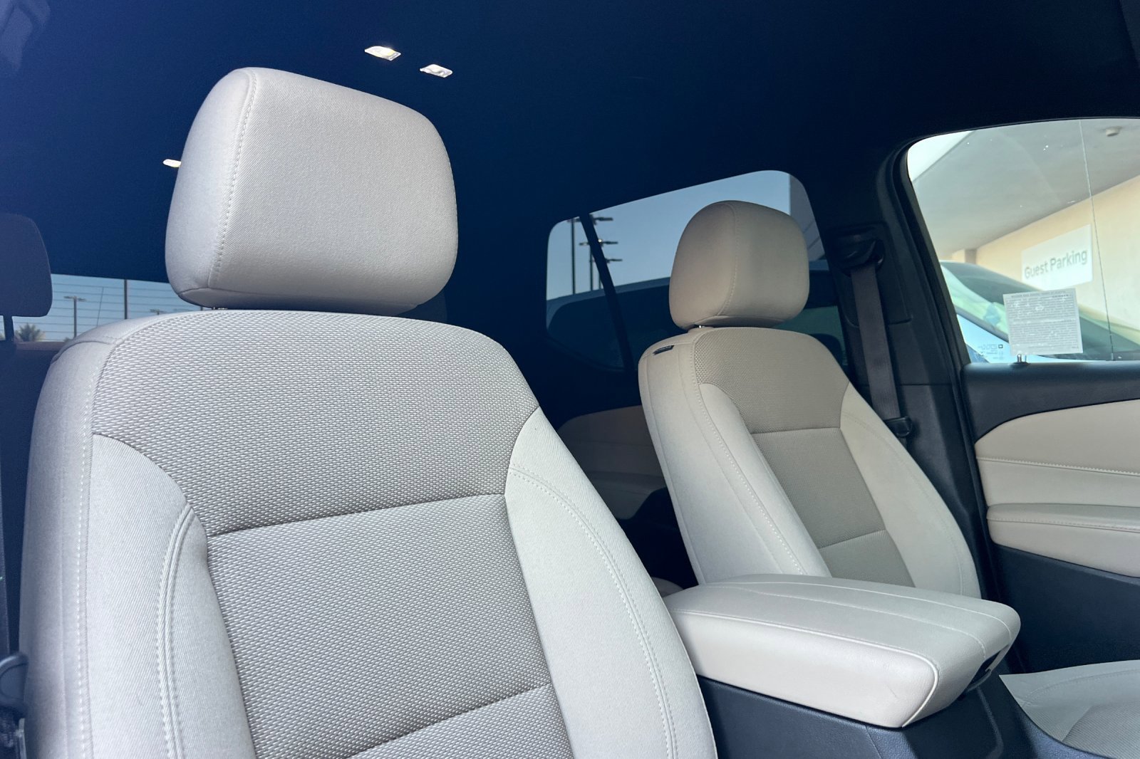 2022 Chevrolet Traverse LS photo 15