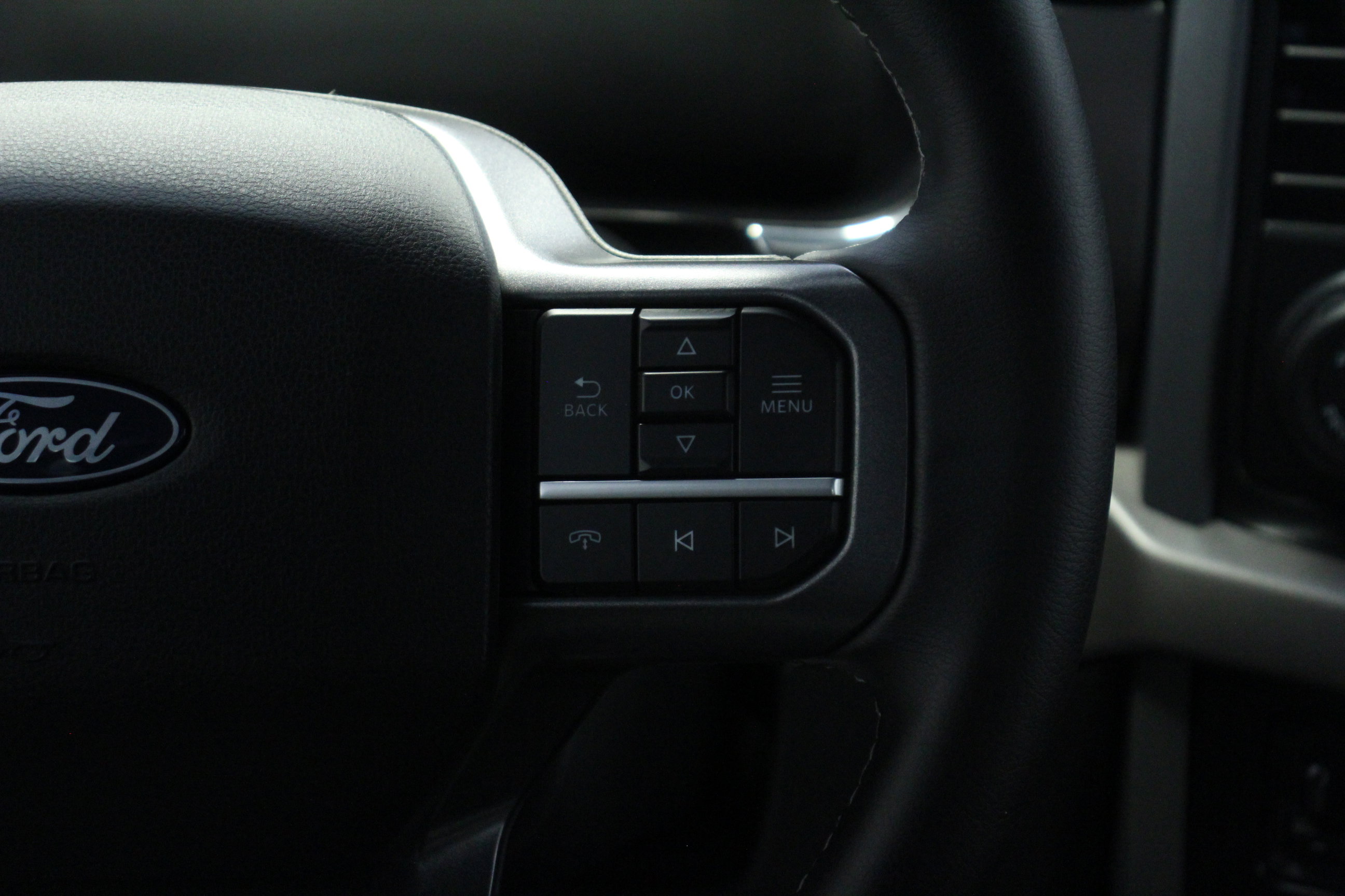 2024 Ford F-150 Lightning XLT photo 26