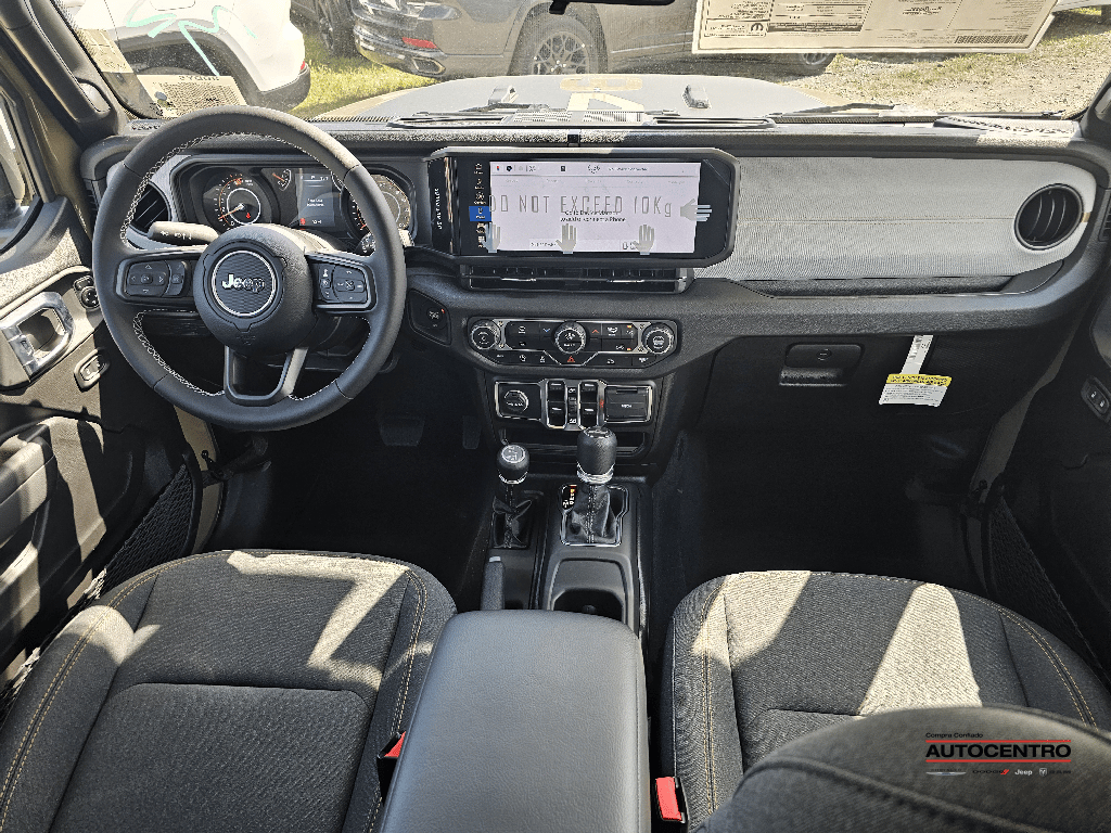 2025 Jeep Wrangler photo 3