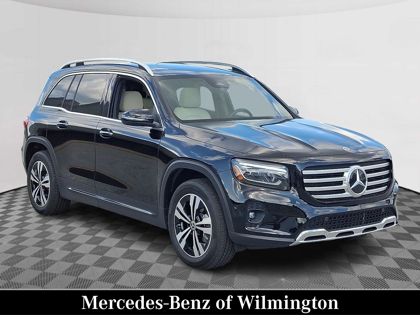2025 Mercedes-Benz GLB Base