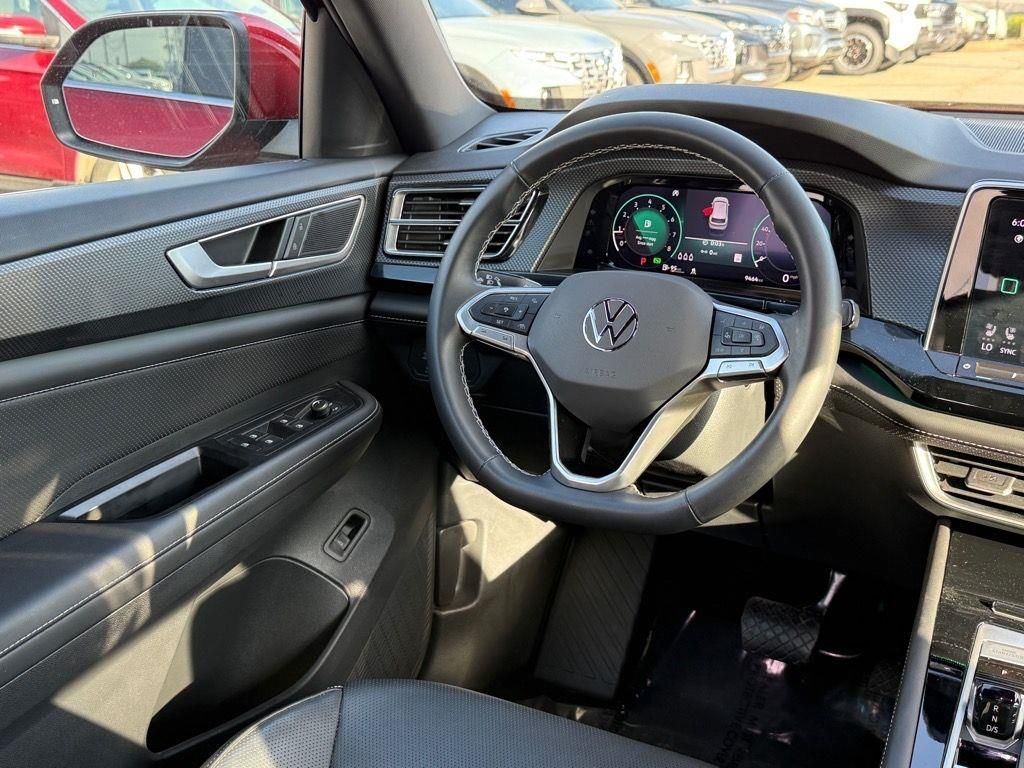 2024 Volkswagen Atlas Cross Sport SEL photo 6