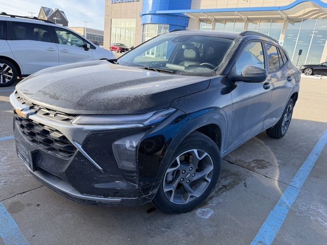 2025 Chevrolet Trax LT's photo