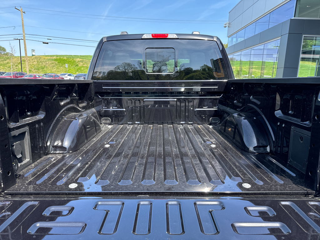 2025 Ford F-150 Lariat photo 19