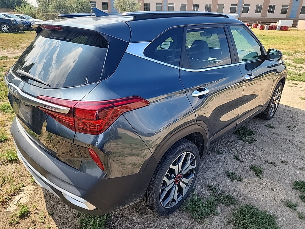 2023 Kia Seltos SX photo 4