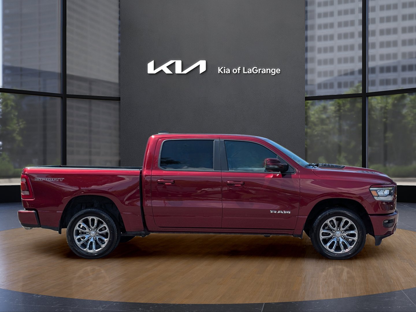 2023 Ram 1500 Laramie photo 4