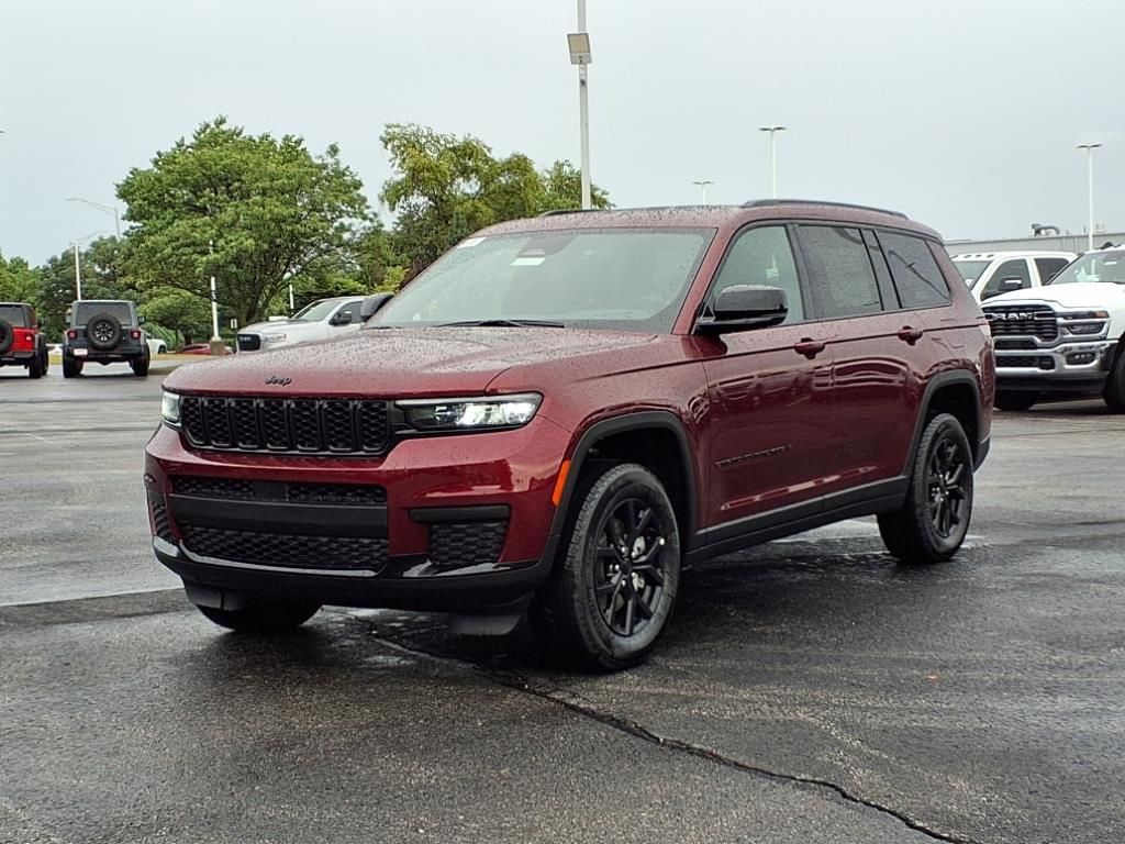 2025 Jeep Grand Cherokee Altitude X photo 2