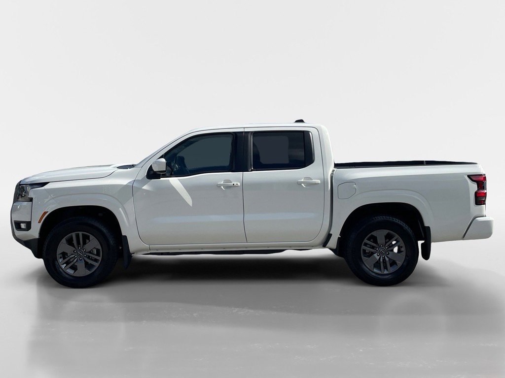 2025 Nissan Frontier SV photo 2
