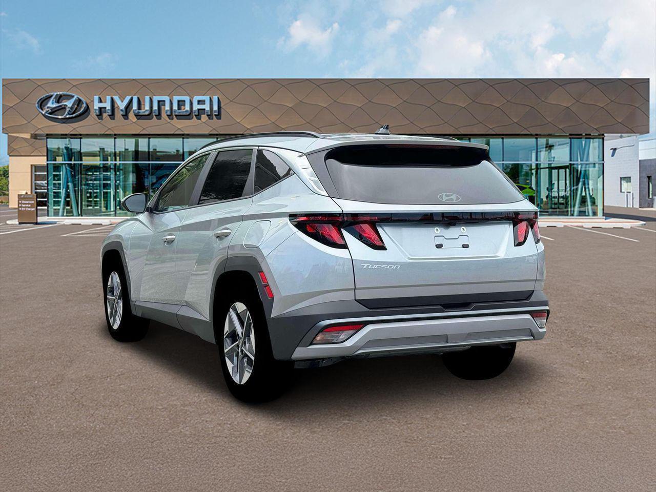 2026 Hyundai Tucson SEL photo 3