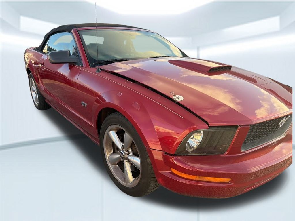 2008 Ford Mustang GT Deluxe photo 3