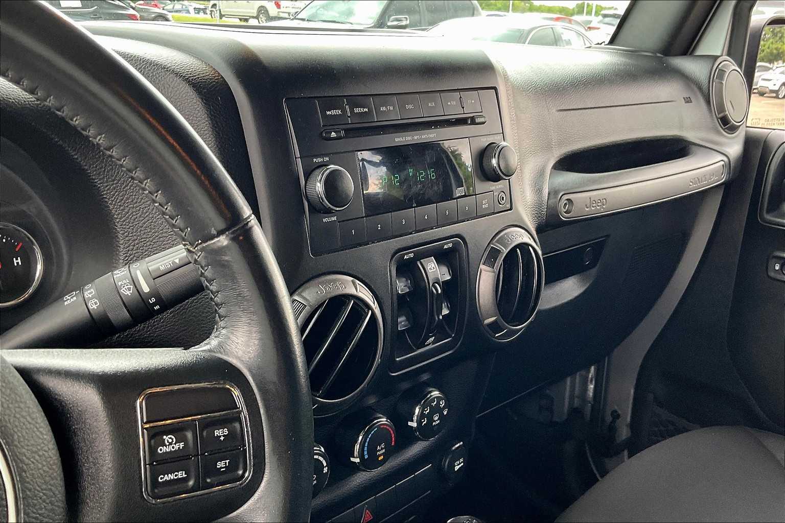 2018 Jeep Wrangler Unlimited Sport S photo 5