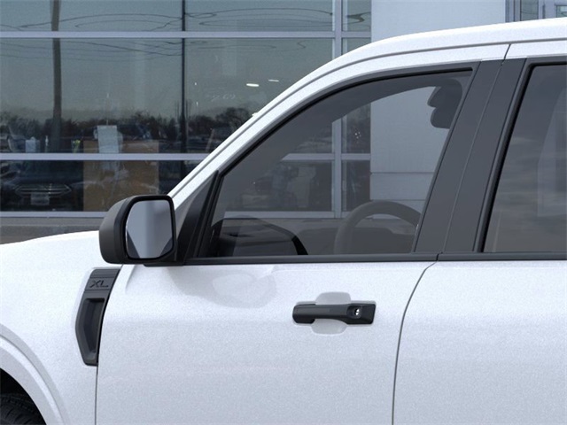2025 Ford Maverick XL photo 16