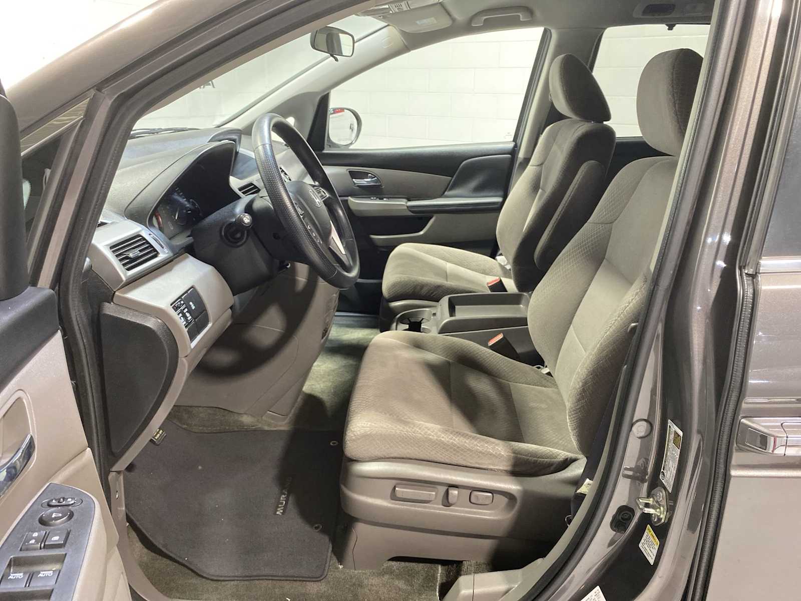 Used 2016 Honda Odyssey SE with VIN 5FNRL5H31GB112313 for sale in Verona, NJ