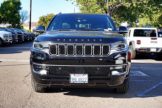 Used 2023 Black Jeep Base image 4