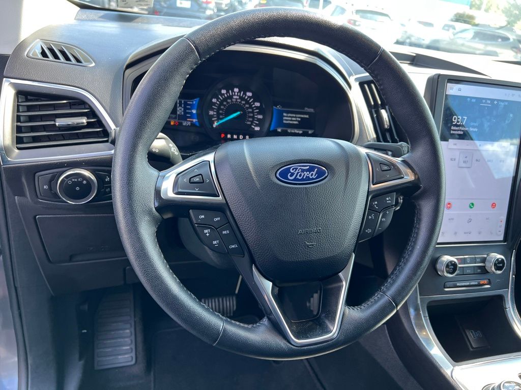 2024 Ford Edge Titanium photo 14