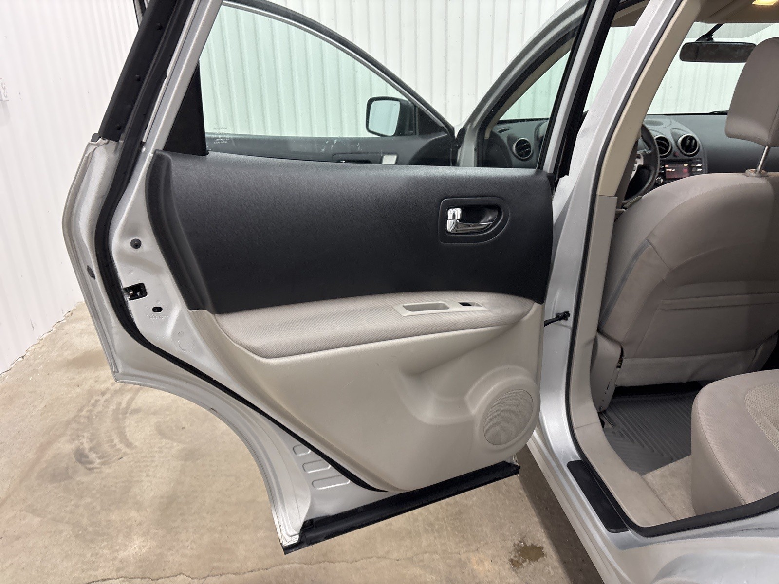 2014 Nissan Rogue Select S photo 19