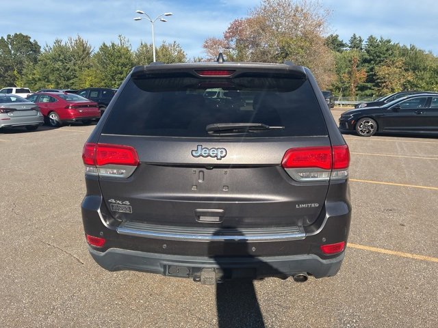 2017 Jeep Grand Cherokee Limited photo 2