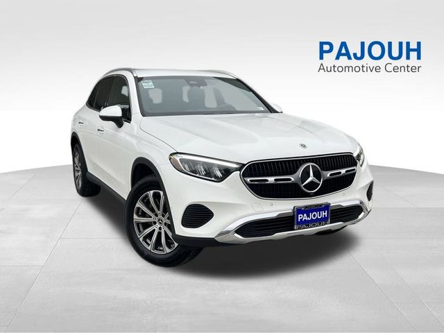 2024 Mercedes-Benz GLC GLC 300's photo