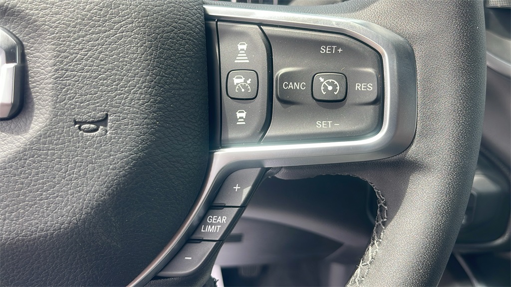 2025 Ram 3500 Big Horn photo 20
