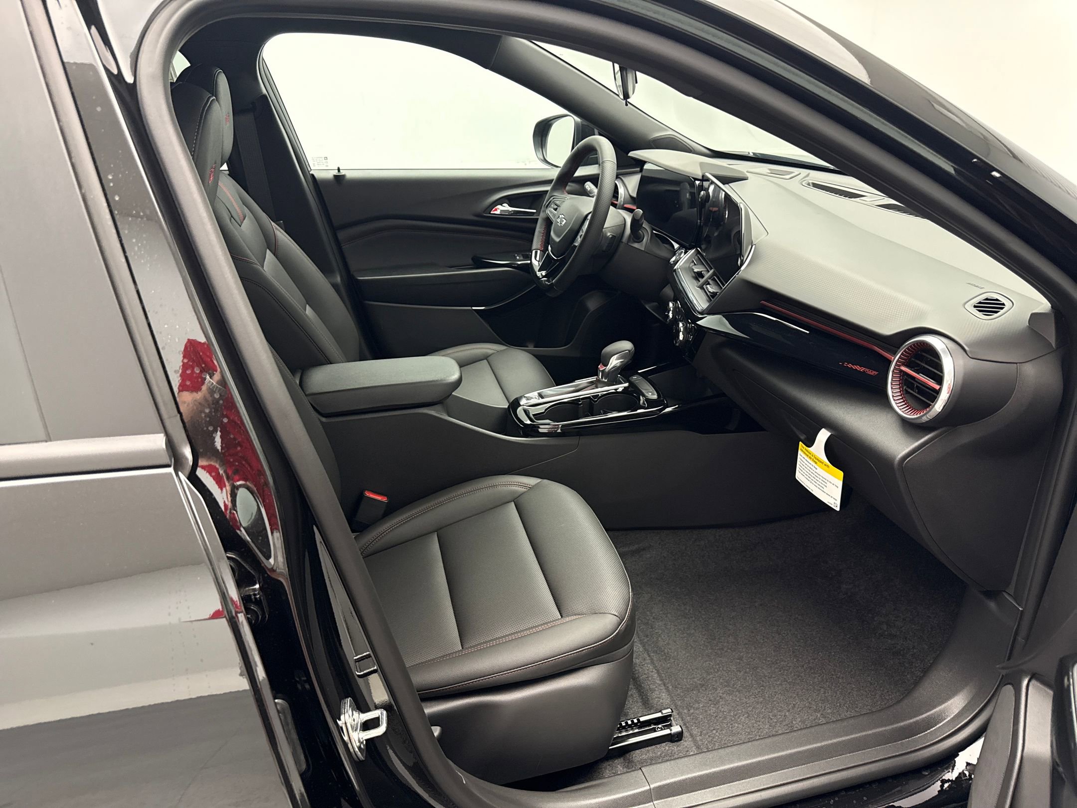 2025 Chevrolet Trax photo 23