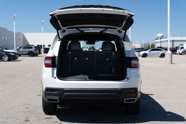 2025 Honda Pilot Black Edition photo 18