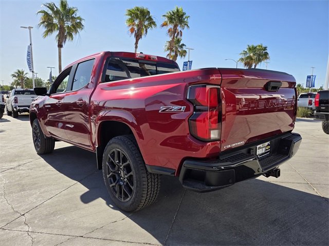 2025 Chevrolet Colorado Z71 photo 2