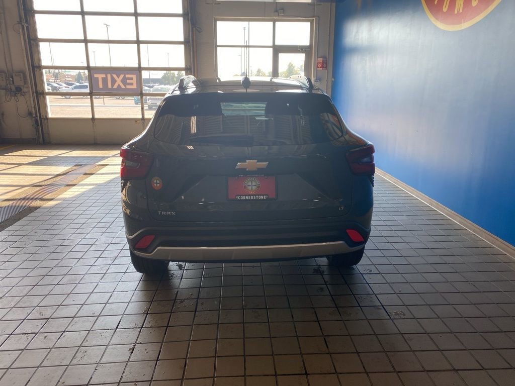 2026 Chevrolet Trax LT photo 13