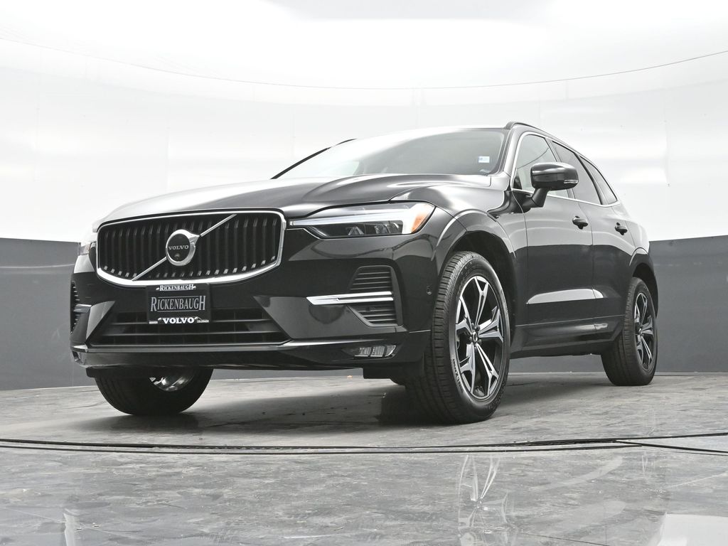 2022 Volvo XC60 B5 Momentum photo 20