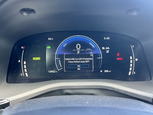 2025 Toyota Camry SE photo 10