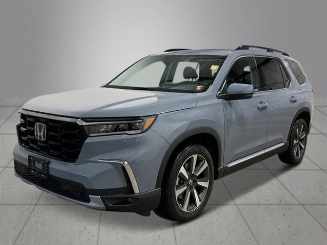 2025 Honda Pilot Touring's photo