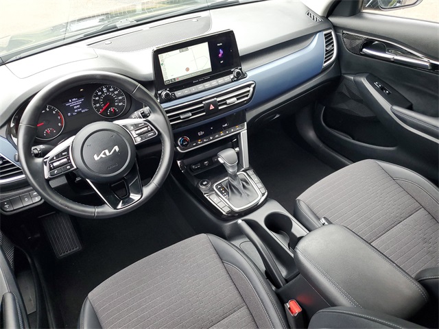 2023 Kia Seltos S photo 24