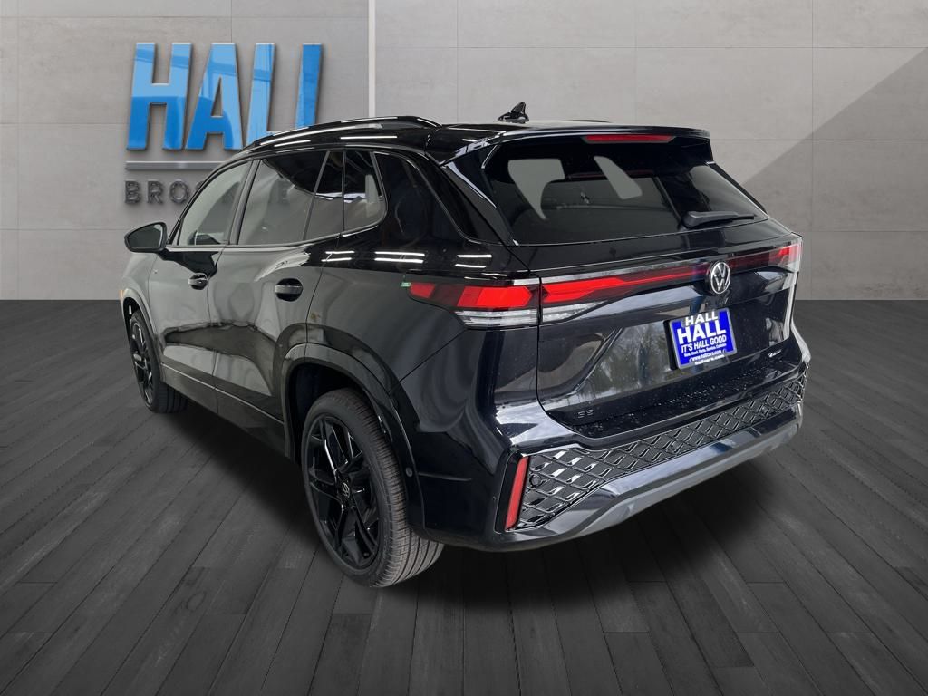 2026 Volkswagen Tiguan SE R-Line Black photo 3