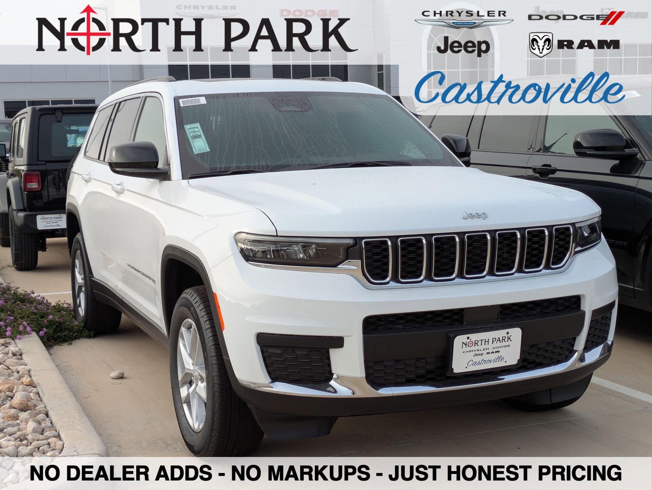 2025 Jeep Grand Cherokee L Laredo's photo