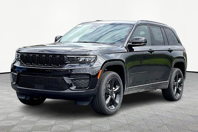 2025 Jeep Grand Cherokee Altitude X photo 2