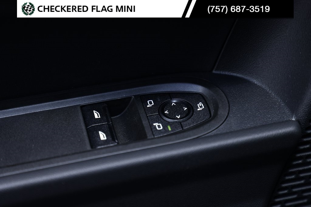 2025 Mini Cooper S Iconic photo 18